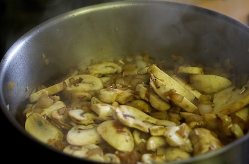 how to make beef stroganoff