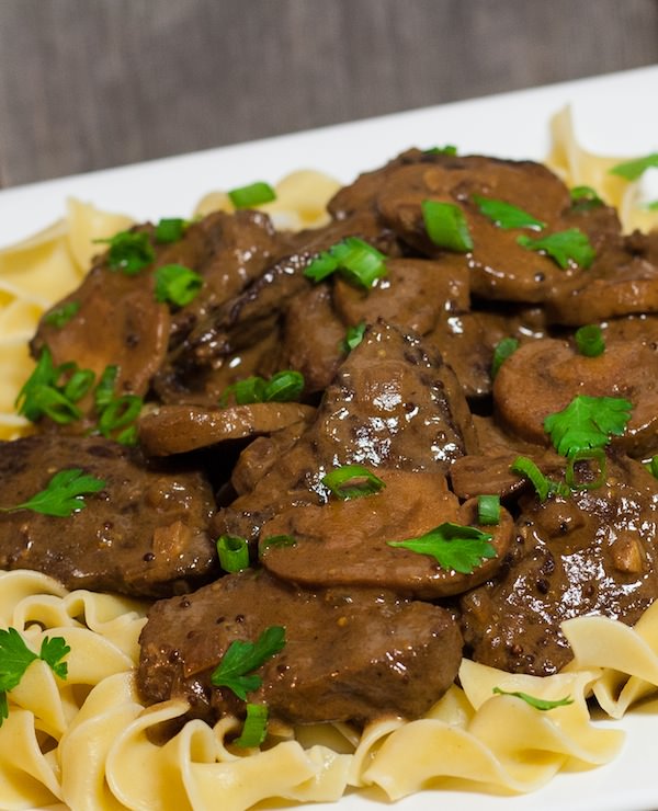 slow cooker beef stroganoff
