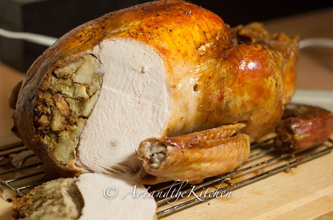 roast turkey stuffing and gravy