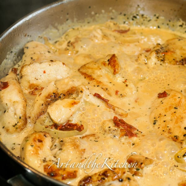 Chicken with Sun-Dried Tomato Sauce