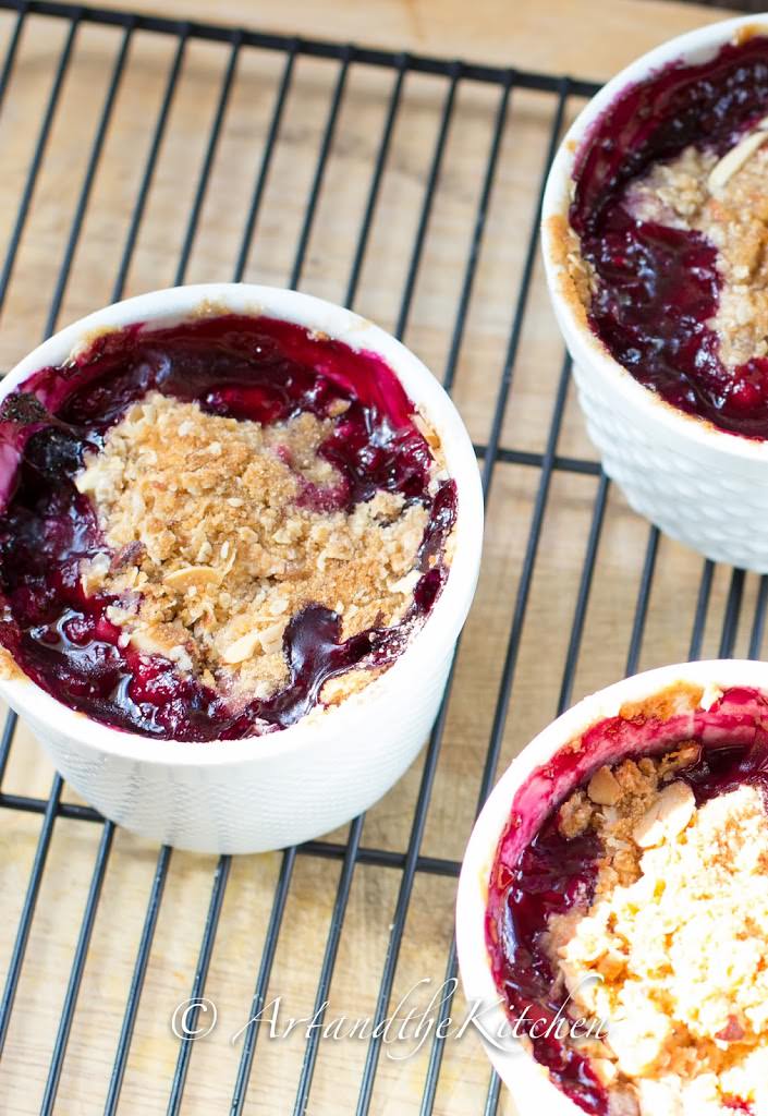 triple berry crisp