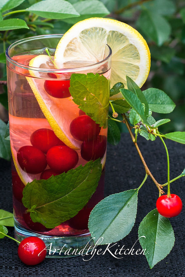sour cherry antioxidant water