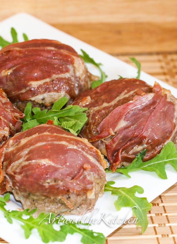 prosciutto wrapped burgers