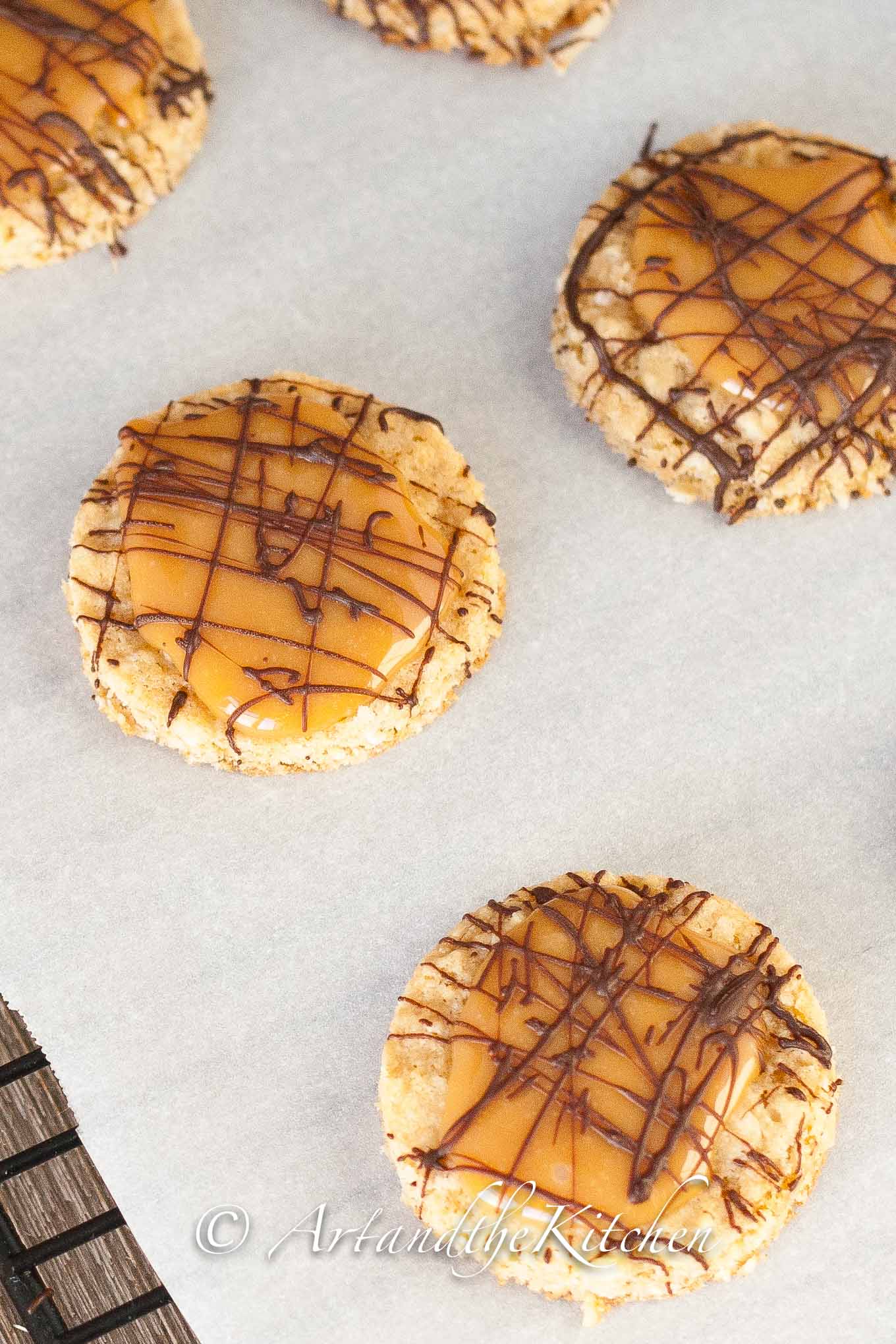 oatmeal caramel cookies