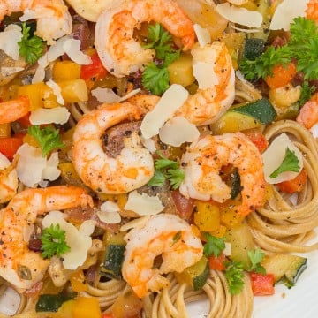 Pasta with Shrimp and Wine Sauce