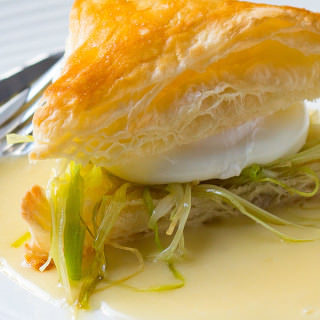 Poached Eggs with Julienned Leeks