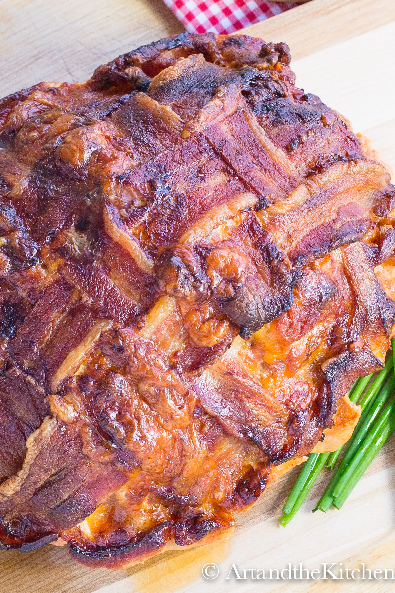 Basket Weaved Bacon Meatloaf