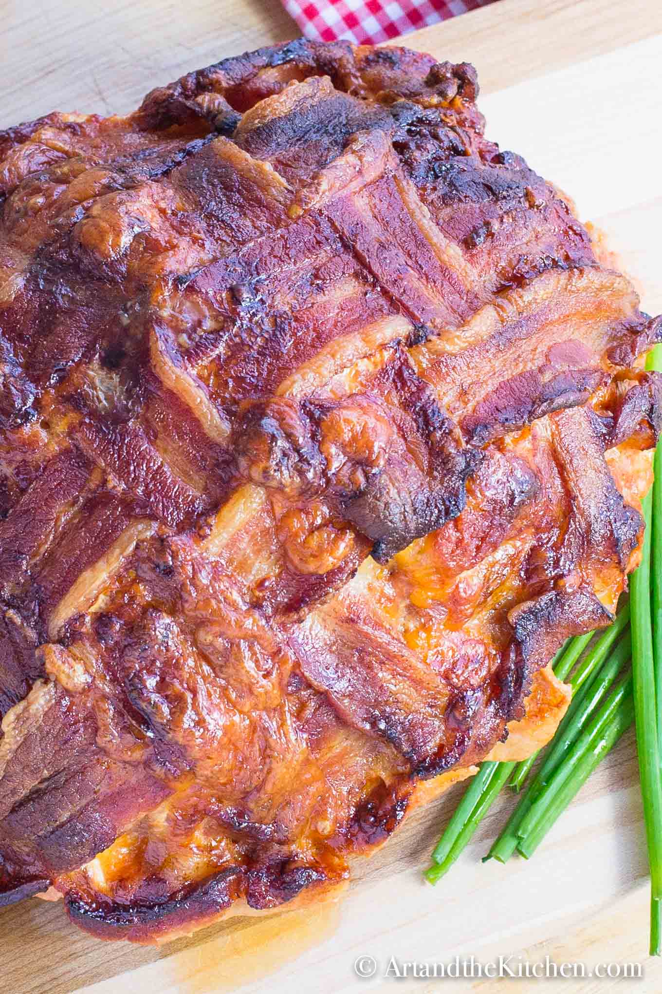 Basket Weaved Bacon Meatloaf