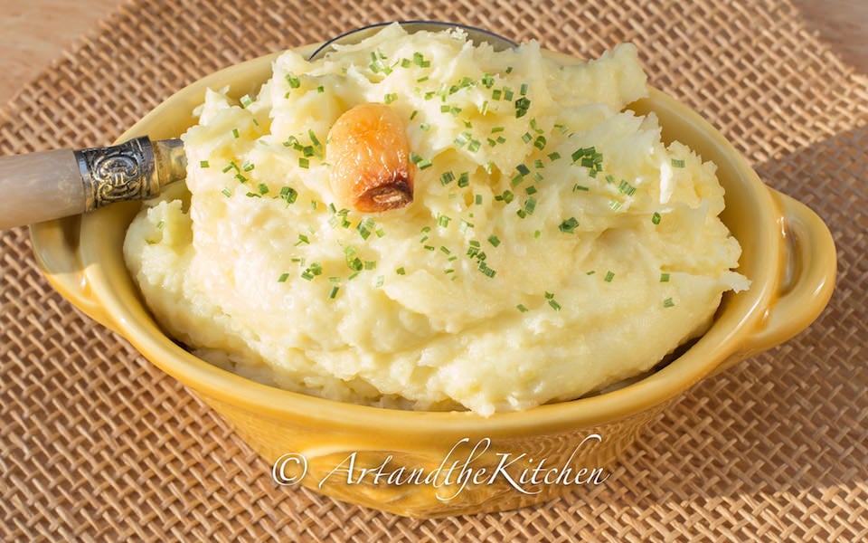 Perfect Roasted Garlic Mashed Potatoes