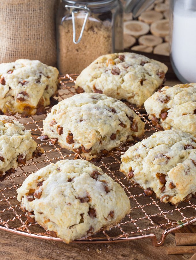 Cinnamon Raisin Scones